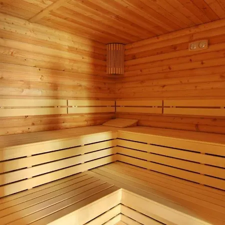 Apart-hotel Victoria & Aheloy 3*