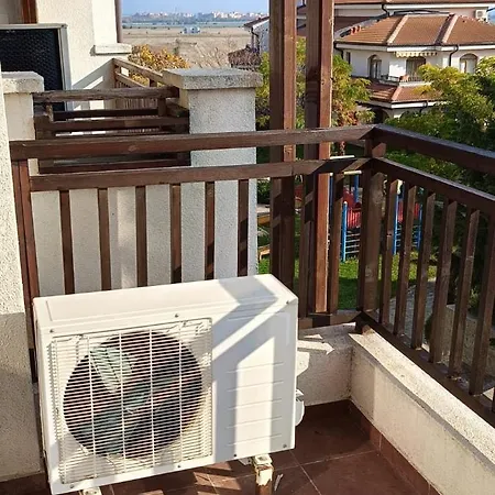 Victoria & Aheloy Aparthotel 3*